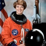 220px-Commander_Eileen_Collins_-_GPN-2000-001177